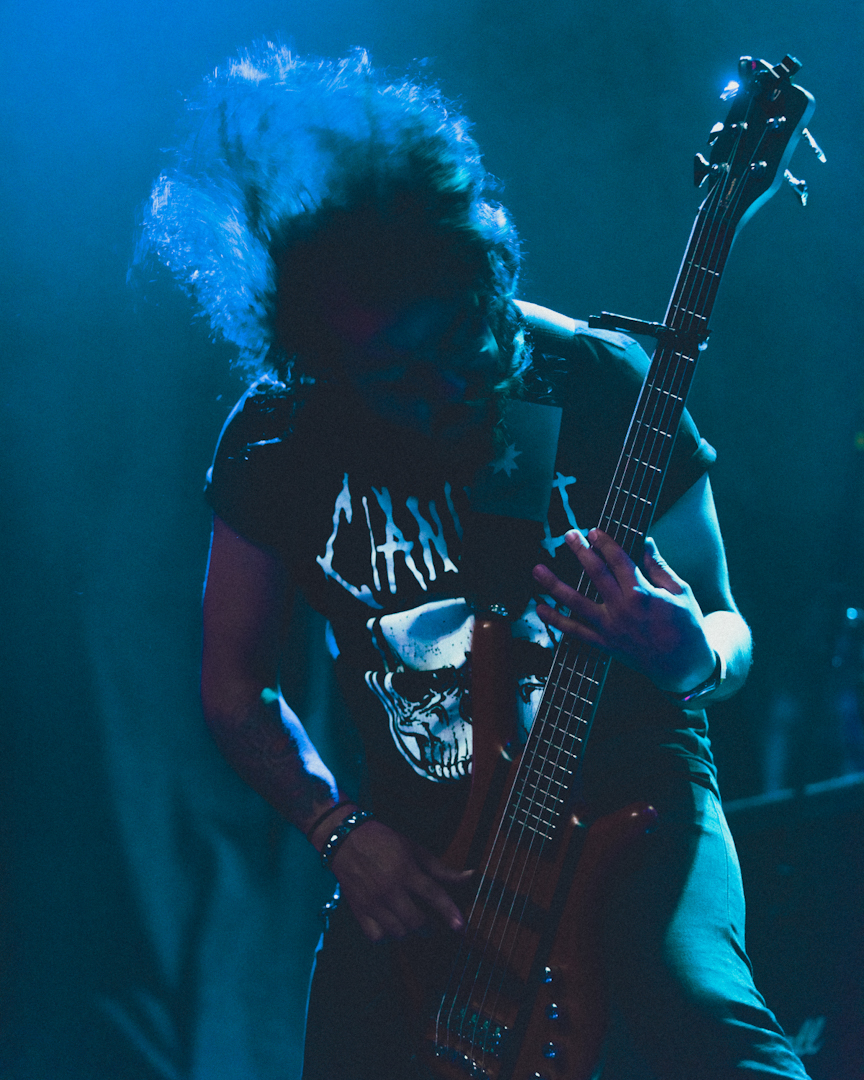 Criminal - 30 años de "Victimized"